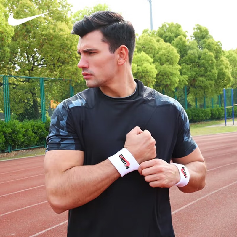 Goalkeeper protective gear Nik - огляд і ціна Cycling Gear Nike